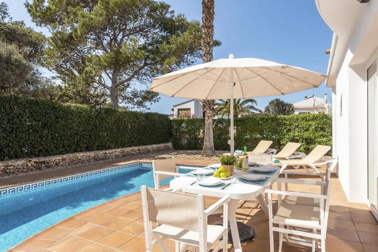 Marina 3 Bedroom Villa, Cala Blanca 칼라 블랑카 0*,  스페인