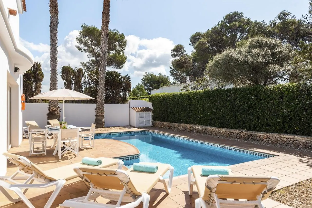 Marina 3 Bedroom Villa, Cala Blanca 칼라 블랑카 0*,