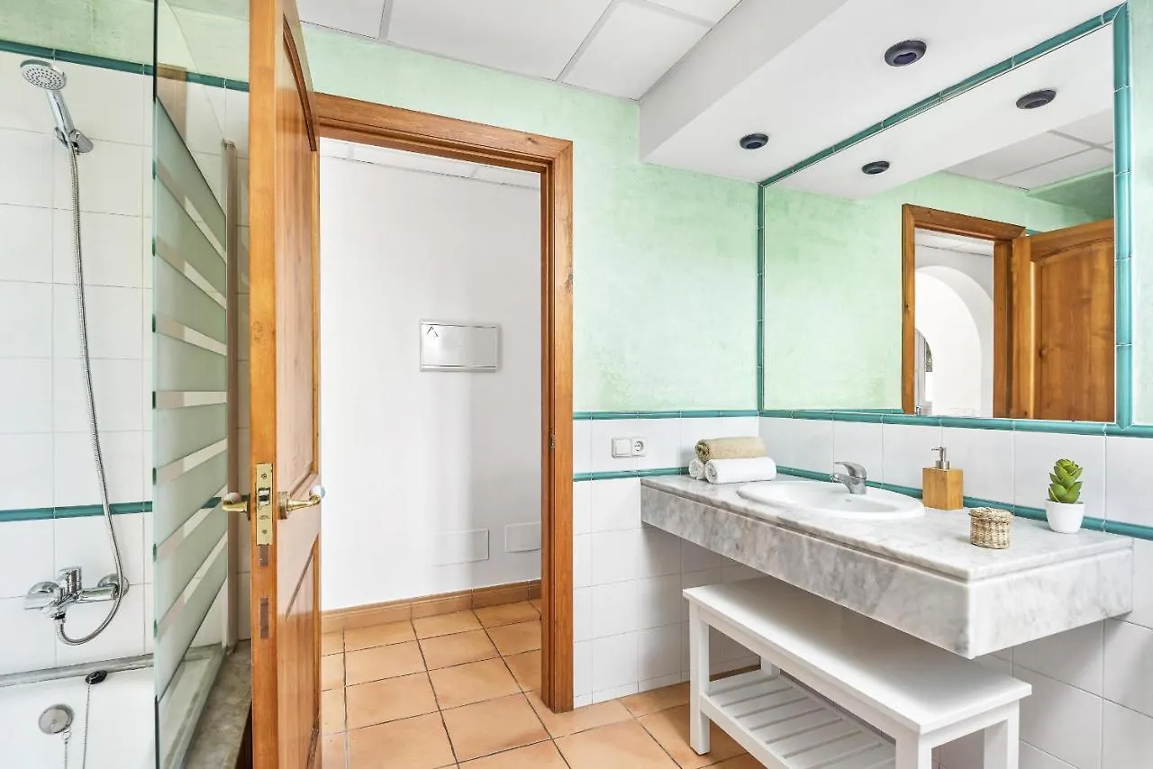 Marina 3 Bedroom Villa, Cala Blanca 칼라 블랑카 스페인